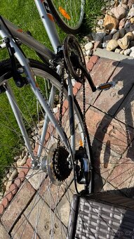 Pánské trekové kolo Balance vel. 18" vybavení Shimano - 5