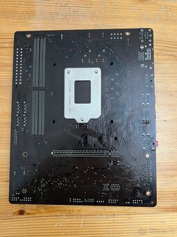 GIGABYTE H410M H V3 Socket 1200 ,pro 10gen.Intel, Záruka - 5
