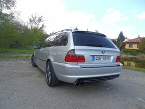 BMW E46 330i 170Kw M paket 2 Touring-top stav - 5