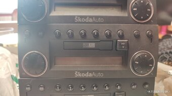 đź“» Autorádia Ĺ koda (Fabia) – nefunkÄŤnà ❌ na dĂly - 5