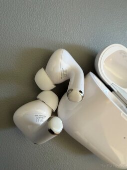Apple airpods 2 generace - 5