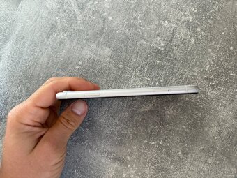 Apple IPhone XR 64gb - 5