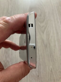 Sony Xperia Arc S - 5