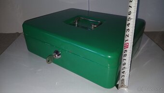 Přenosná pokladna s klíčem - trezorek dle fotek - 5