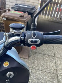 Yadea elektrický skútr/motorka - 5