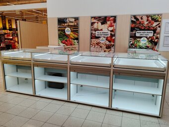 Prodejní  prosklený ostrůvek  do obchodu - 5