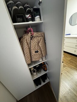 Předsíňová stěna - 5