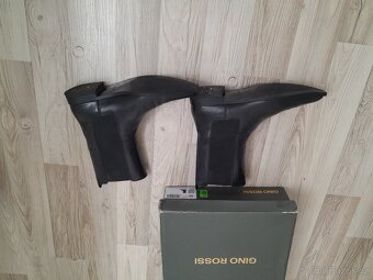 Gino Rossi kožené kotníkové boty vel. 40 - 5