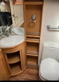 Karavan Pentara 21 rv. 2005 - 5