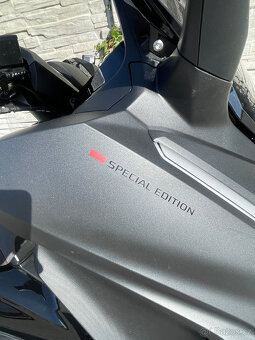 Honda Forza 125 r.v. 2024 najeto pouze 1600Km - 5