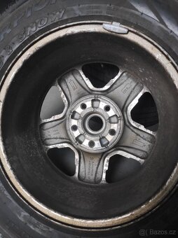 Pirelli 235/65 R17 - 5
