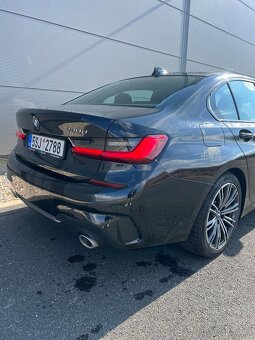 BMW 330d - 5