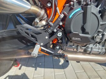 prodám KTM DUKE 890R - 5