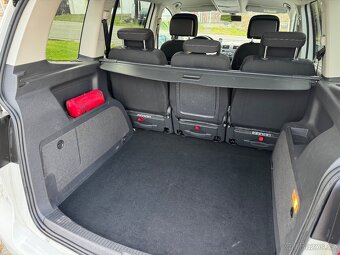 Volkswagen Touran 2.0Tdi - 5