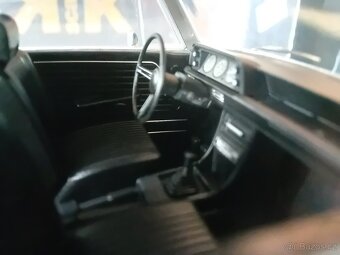 BMW, Ferrari a Mercedes-Benz 1:18 KK - Scale - 5