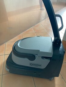 Podlahový mycí stroj Nilfisk SC250 - 5
