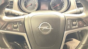Opel Insignia 2,0 CDTI A20DTH nová cena 85000,- - 5