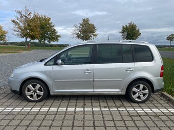 Volkswagen Touran 2.0tdi DSG - 5