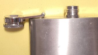 Přenosná lahev na whisky. Nerozová ocel. - 5