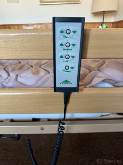 Zdravotnická polohovací postel, vozík, chodítko - 5