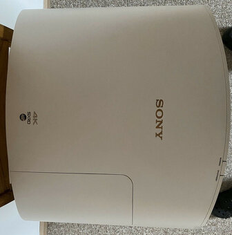 Sony VPL-VW270ES bílý - SXRD, 4K projektor pro domácí kino - 5