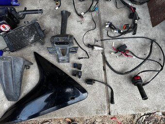 Díly Yamaha Yzf r125 - 5