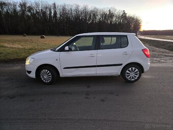 Škoda Fabia 2 facelift,1.2htp,44kw,model2011,nová STK. - 5