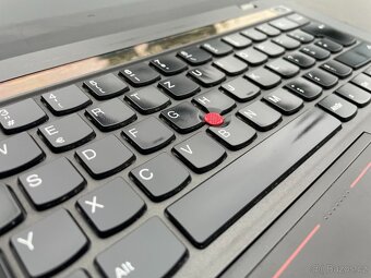 Lenovo X1 Carbon - procesor i5 / 8GB RAM / SSDčko / W11 - 5