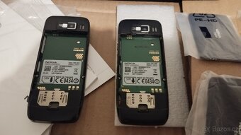 2ks Nokia E52 Zánovní, Kompletní balení - 5