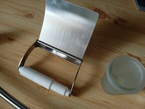 Zánovní doplňky do koupelny - 5