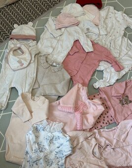 Sada oblečení pro holčičku 0–3 měsíce. - 5