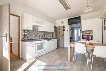 Prodej cihlového bytu 2+1 s balkonem, ul. Přímětická, Znojmo - 5