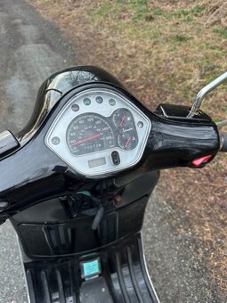 Vespa GTS 125ie - 5