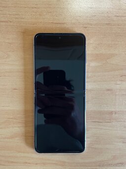 Samsung Galaxy Z Flip 4 - 5