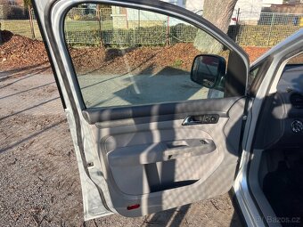 VW Caddy 1.6 MPi Life Serviska, Klima - 5