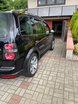 VW Touran cross 2.0 Tdi 7míst 103Kw - 5