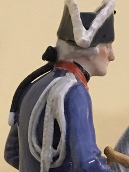 Porcelánová figurka Alte Fritz design profesor Theodor Kärne - 5