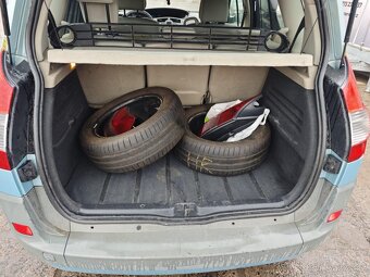 Renault Megane Scenic II 1,5 cdi - 5