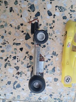 Auto na autodráhu ites - 5