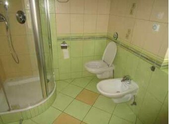 Rodinný dům se zahradou, Čestlice, okr. Praha-východ - 5