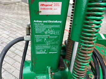 Pluh dvouradliční obracák REGENT ZACHOVALÝ - 5