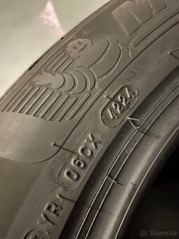 Pneu Michelin 4x 225/55/18 dot24 - 5