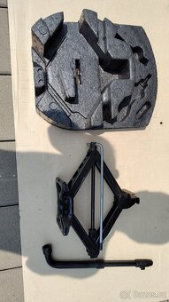 Hever Mondeo Mk3 a 4 a dojezdová rezerva - 5