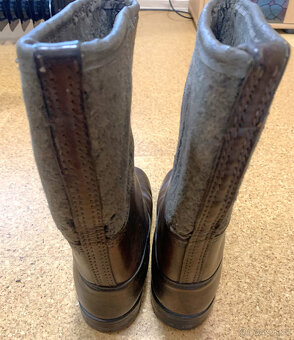 Flokovane stare vojenske zimni kozene boty nemecke WH,SS - 5