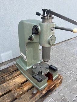 97. Ruční hydraulický lis CTC5 - 5