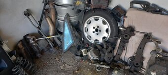 Audi8 před fejstlift NÁHRADNÍ DÍLY - 5