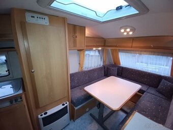 KIP č.147 Rok 2001. Pro 3 osoby. 12V+baterie. 960kg.100km/h - 5