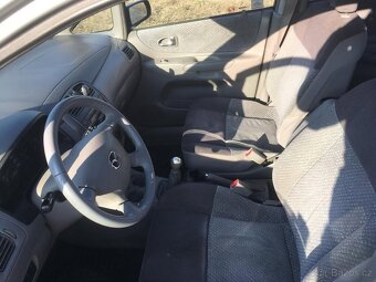 2001 Mazda Premacy - 5