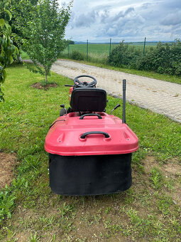 Zahradní sekací traktor MTD JE 135 A - 5