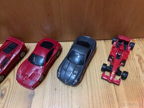 Autíčka Ferrari - 5